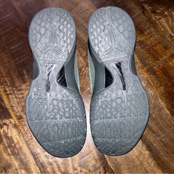 Kobe 6 Fade to Black (Brand New) Authentic Size: 9.5 - Picture 2 of 10